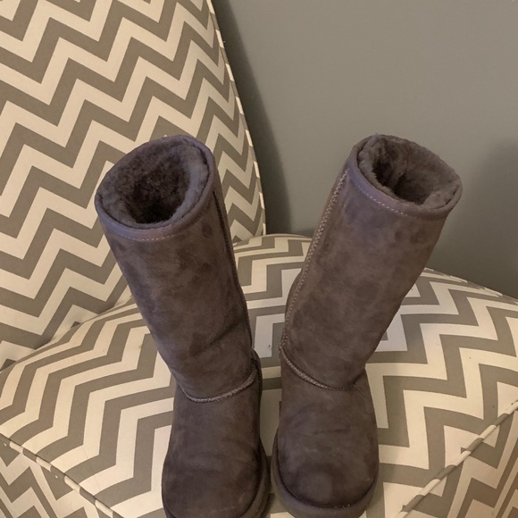 Genuine Ugg Tall Boots - Picture 2 of 3